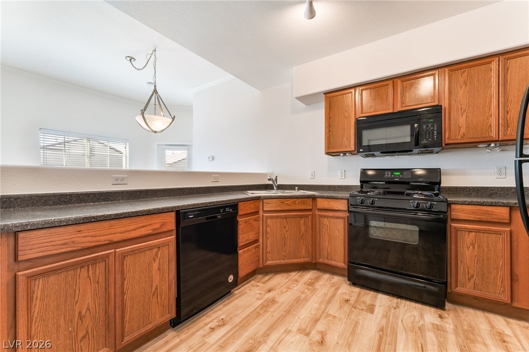 Photo 14 of 34, 9303 W GILCREASE Avenue #2189
