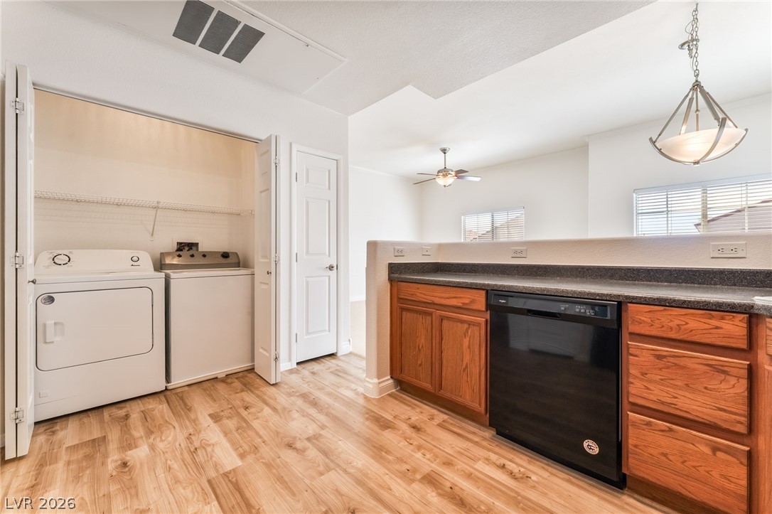 Photo 15 of 34, 9303 W GILCREASE Avenue #2189
