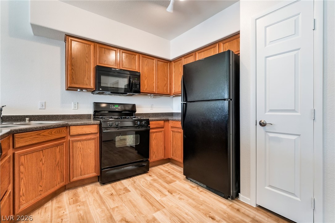 Photo 17 of 34, 9303 W GILCREASE Avenue #2189