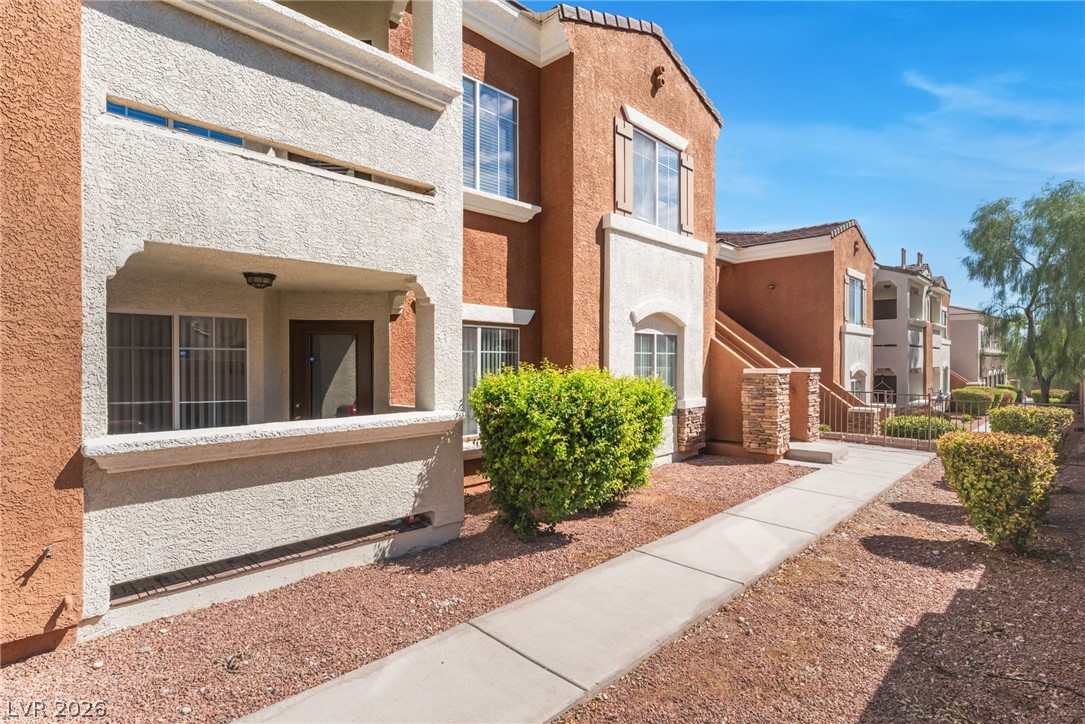 Photo 4 of 9303 W GILCREASE Avenue #2189