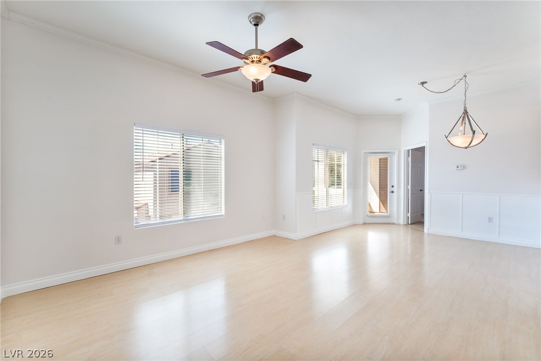 Photo 6 of 34, 9303 W GILCREASE Avenue #2189