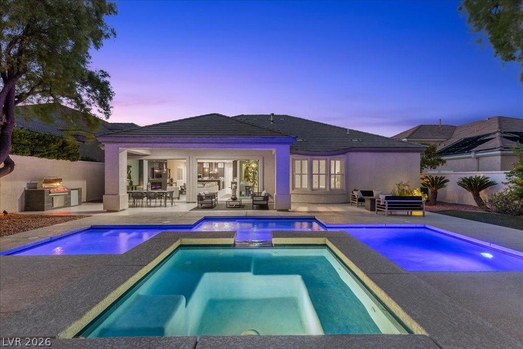 9425 Garnet Crown Avenue, Las Vegas 89145