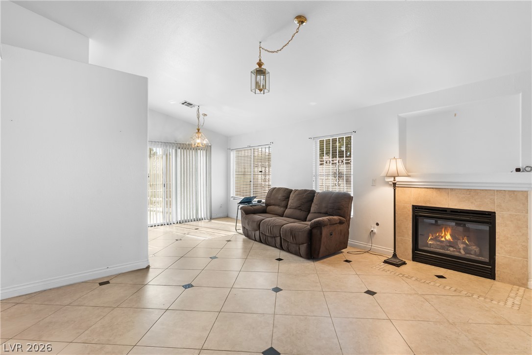 Photo 4 of 4257 Wickford Drive