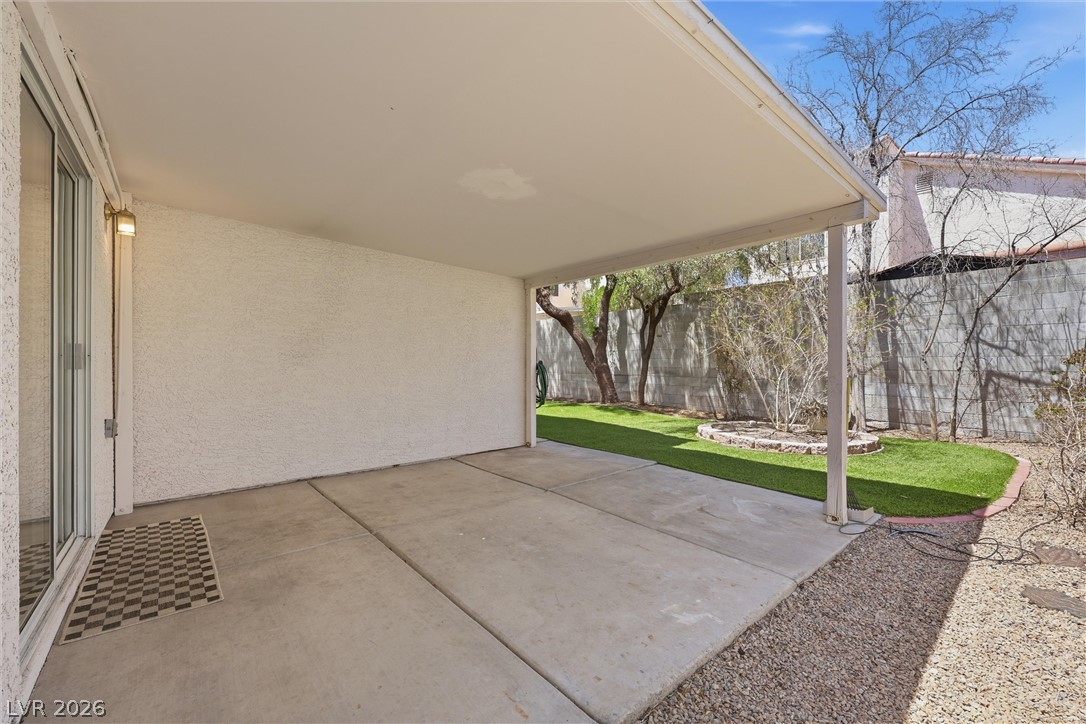 Photo 7 of 27, 1221 Rainbow Meadows Drive