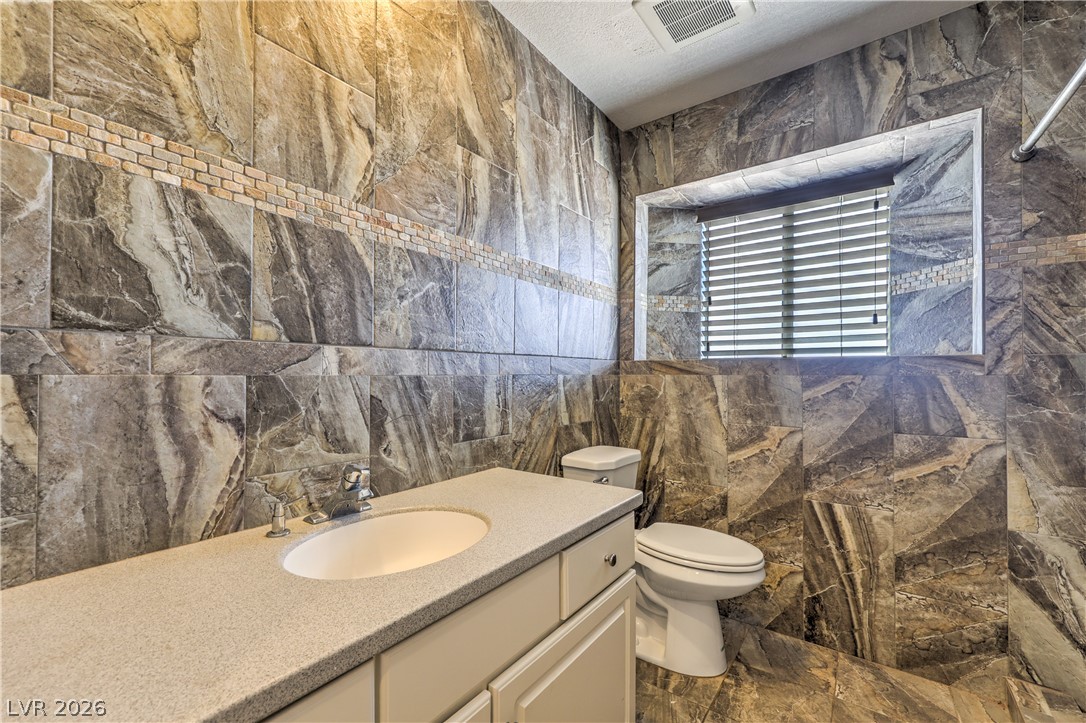 Photo 14 of 47, 3720 Pahrump Valley Boulevard