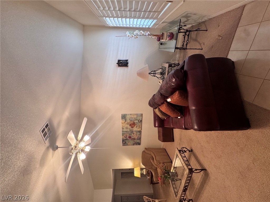 Photo 6 of 17, 3327 Erva Street #203