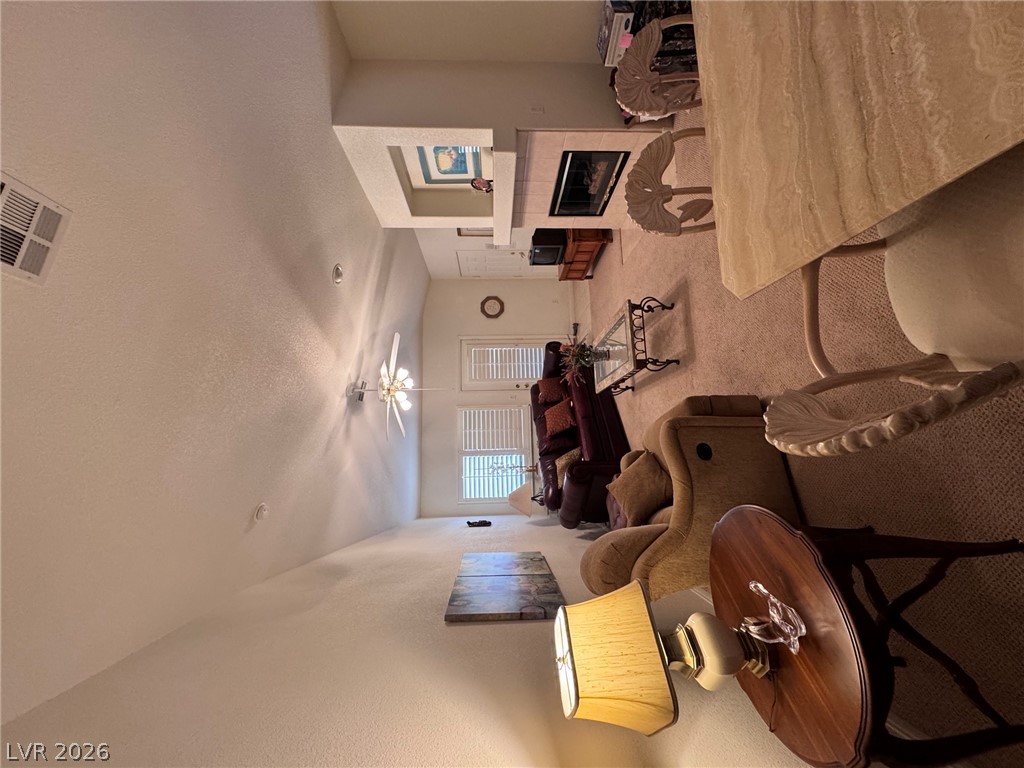 Photo 7 of 17, 3327 Erva Street #203
