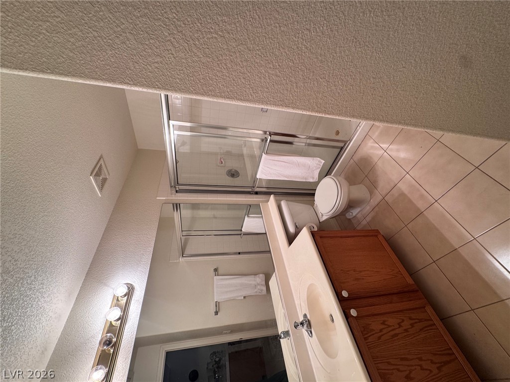 Photo 11 of 17, 3327 Erva Street #203