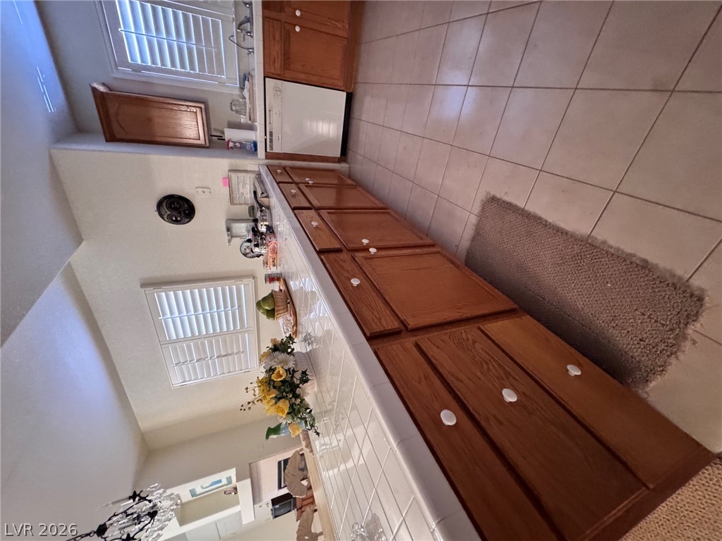 Photo 16 of 17, 3327 Erva Street #203