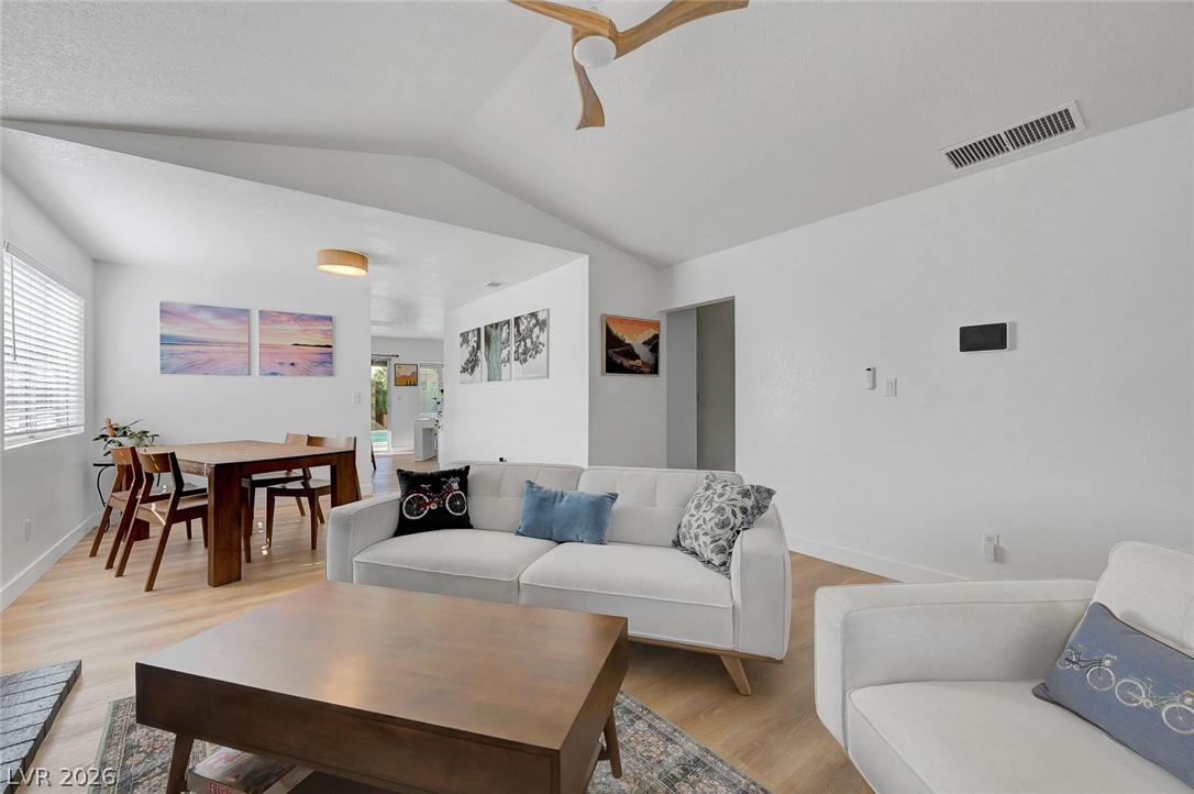 Photo 5 of 2547 Wolverton Avenue