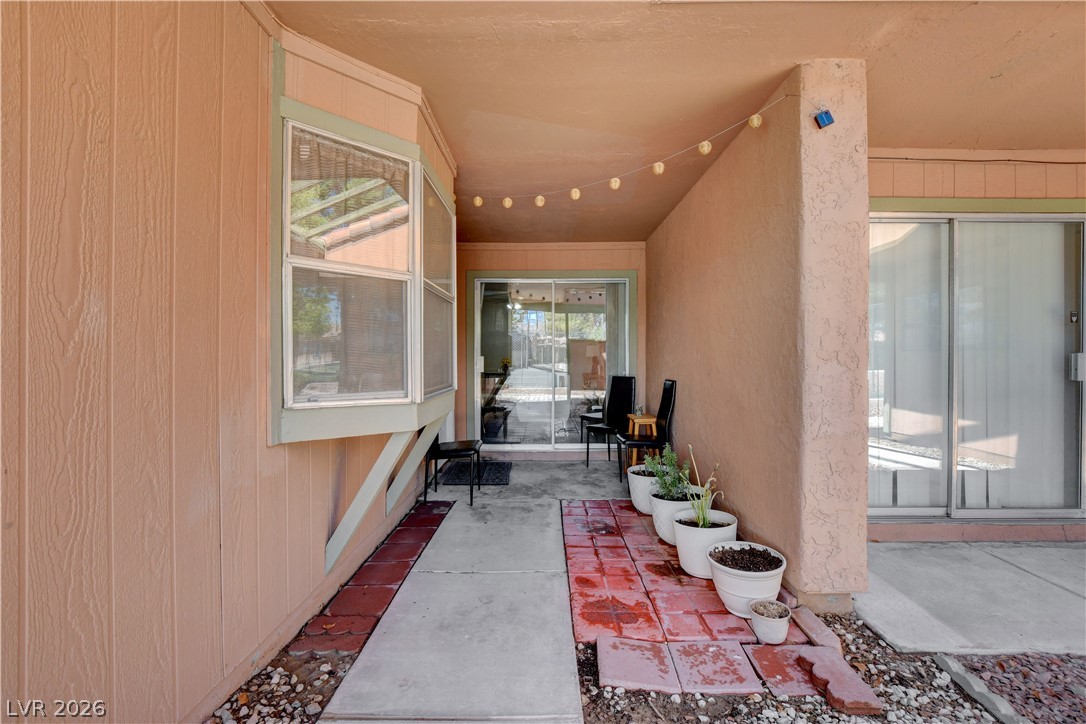 Photo 25 of 32, 445 N Lamb Boulevard #C