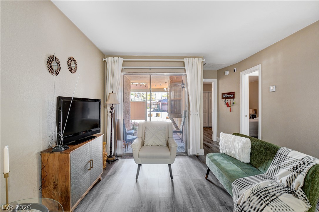 Photo 6 of 32, 445 N Lamb Boulevard #C