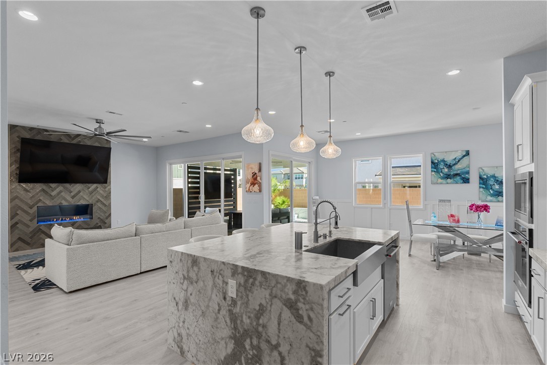 Photo 10 of 76, 10321 Vento Soffia Avenue