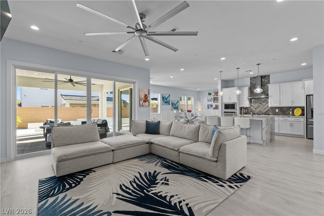 Photo 15 of 76, 10321 Vento Soffia Avenue