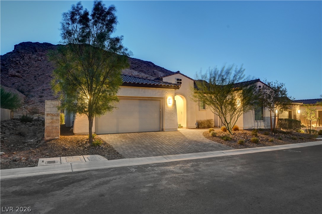 137 Mirage View Drive, Henderson 89011