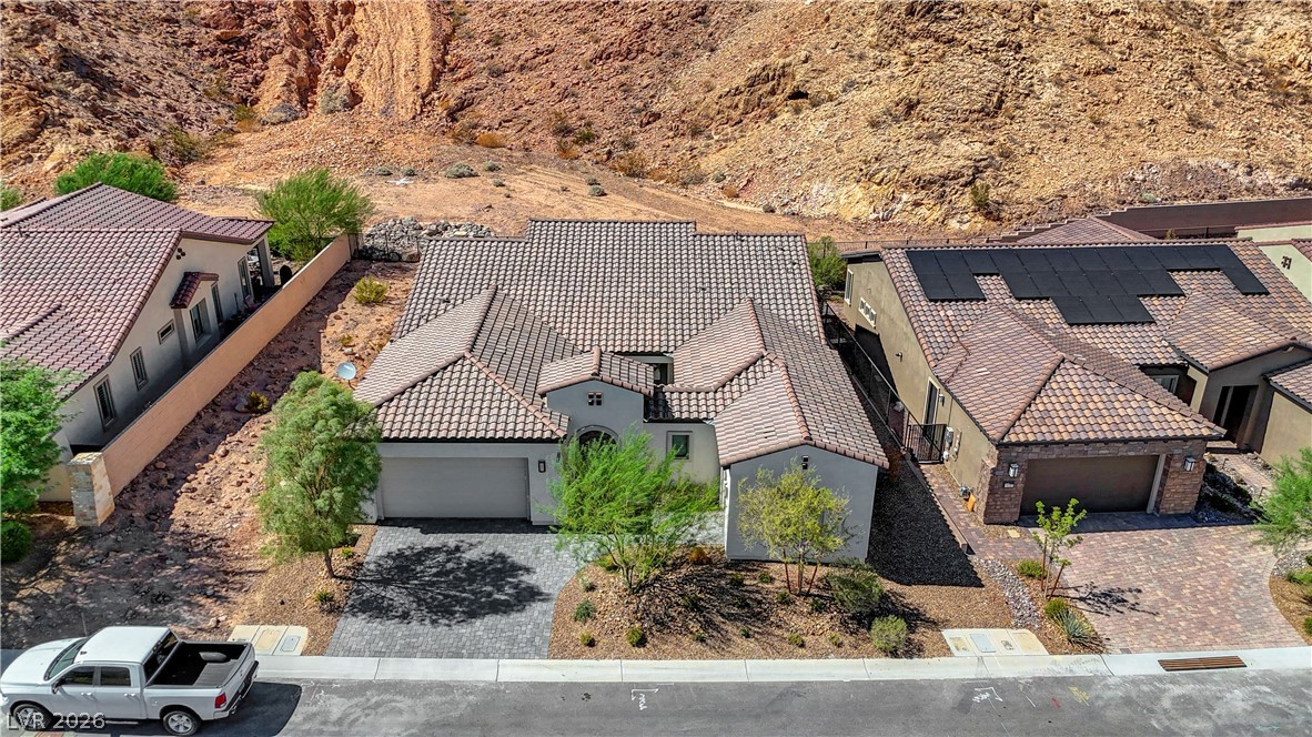 Photo 6 of 55, 137 Mirage View Drive