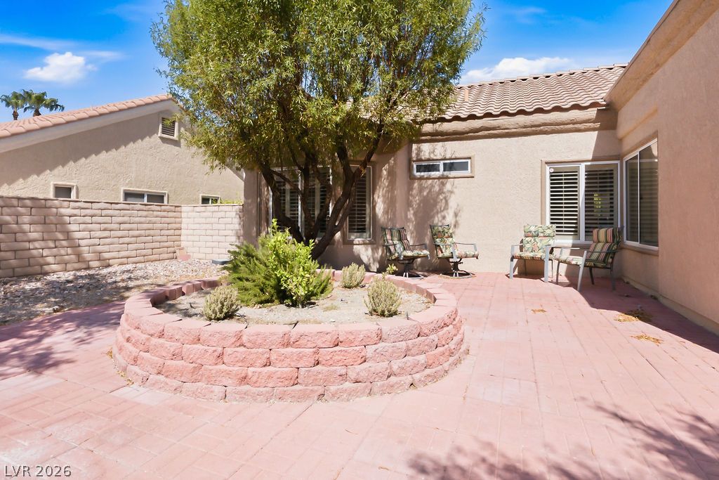 Photo 19 of 60, 2521 Silverton Drive