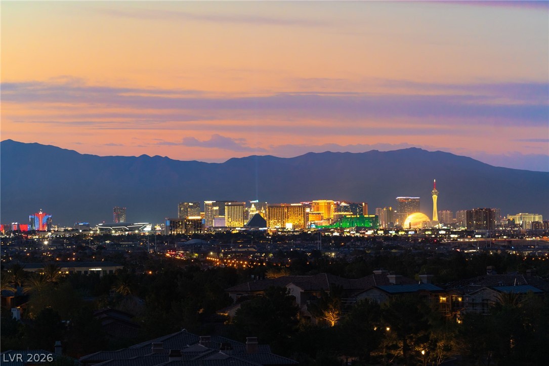 8 Olympia Chase Drive, Las Vegas
