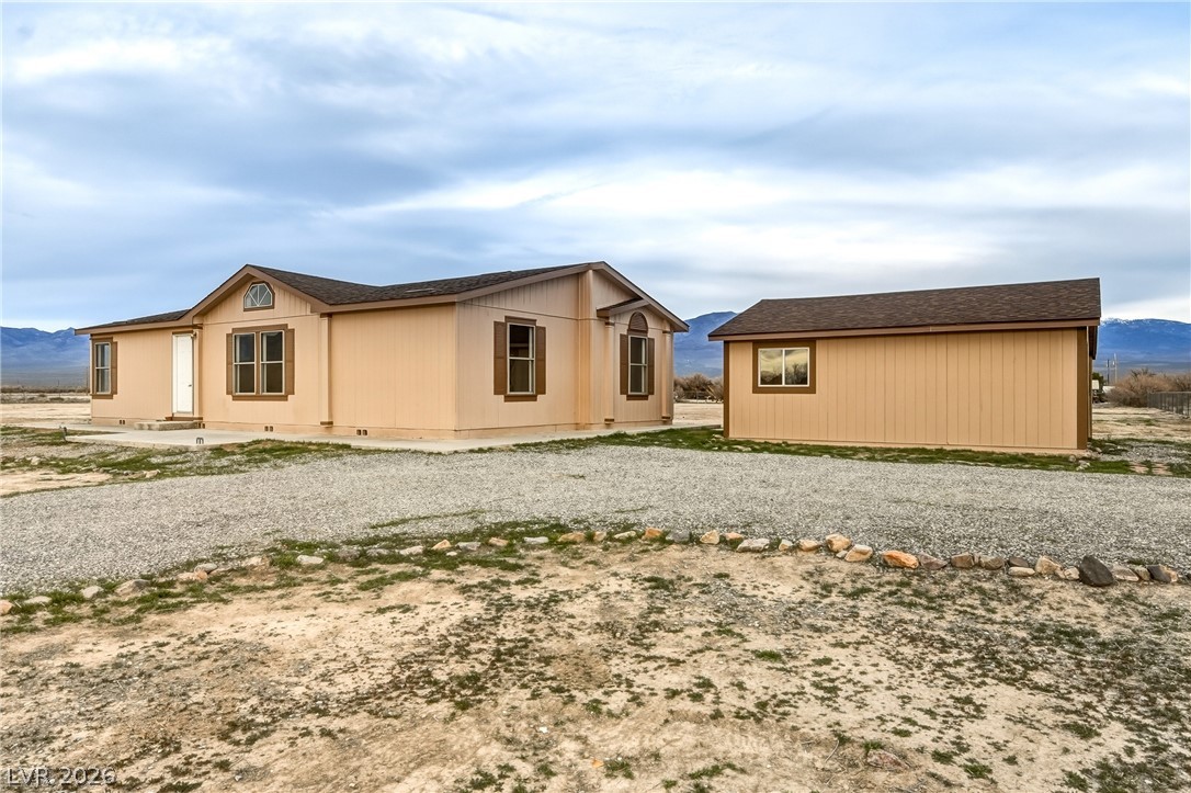 Photo 12 of 39, 1340 W Bunarch Road