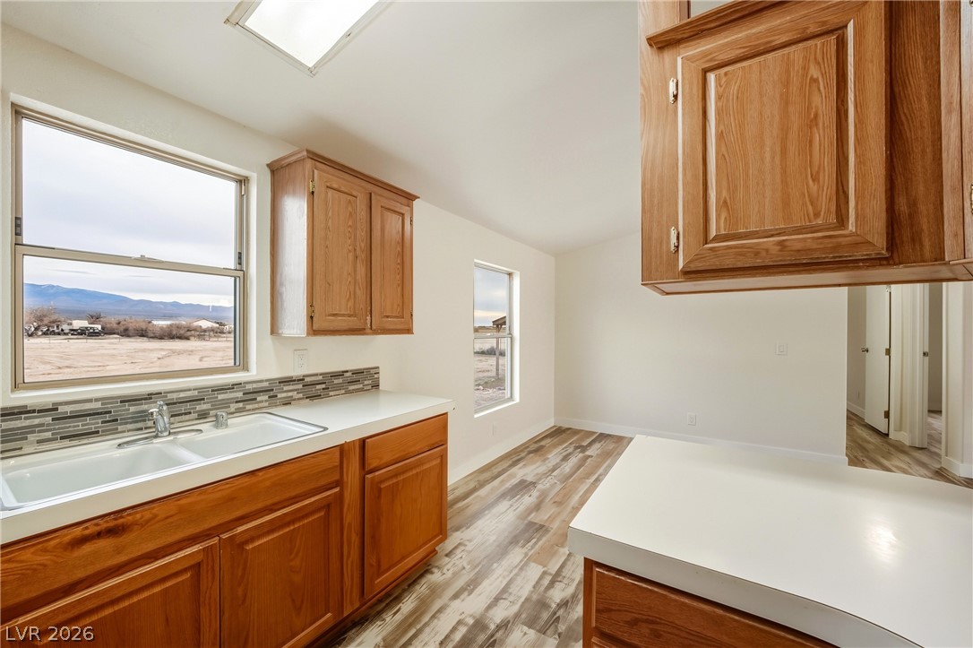 Photo 19 of 39, 1340 W Bunarch Road