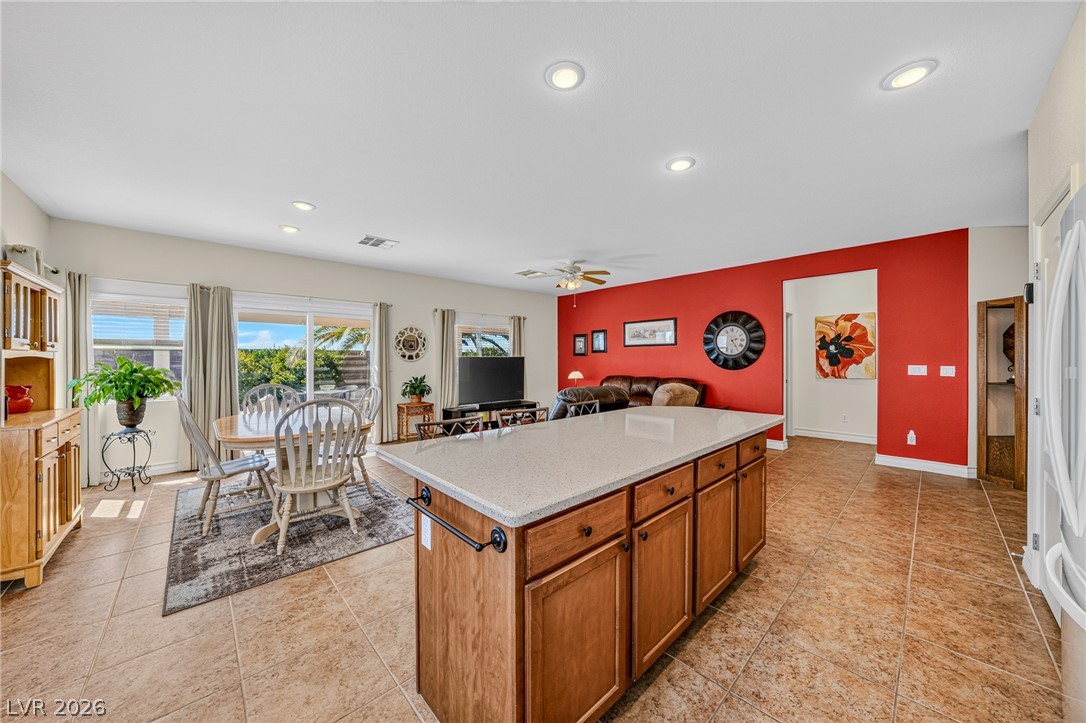 Photo 4 of 4310 S Gressa Street