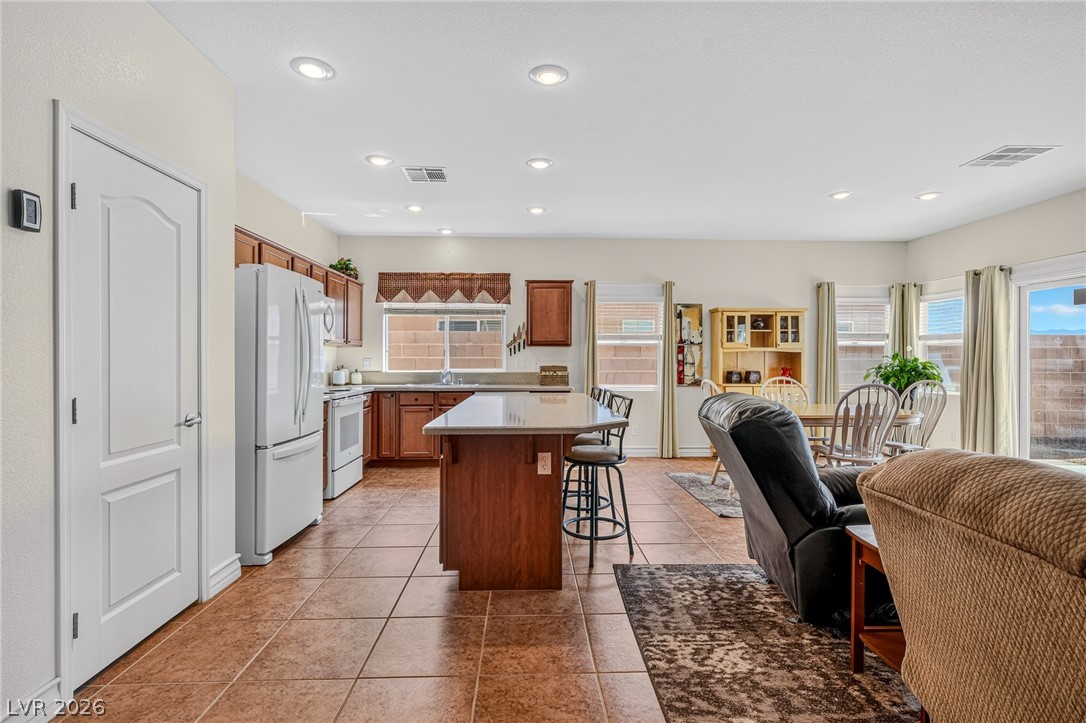 Photo 5 of 4310 S Gressa Street