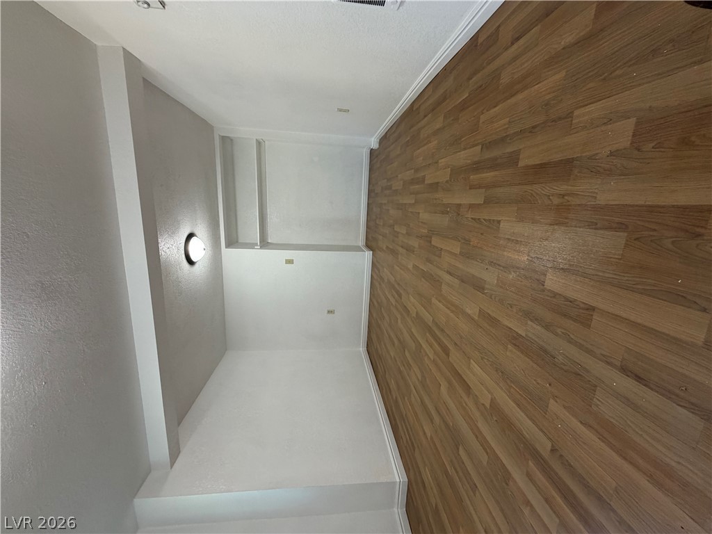 Photo 16 of 24, 1305 Avenue B