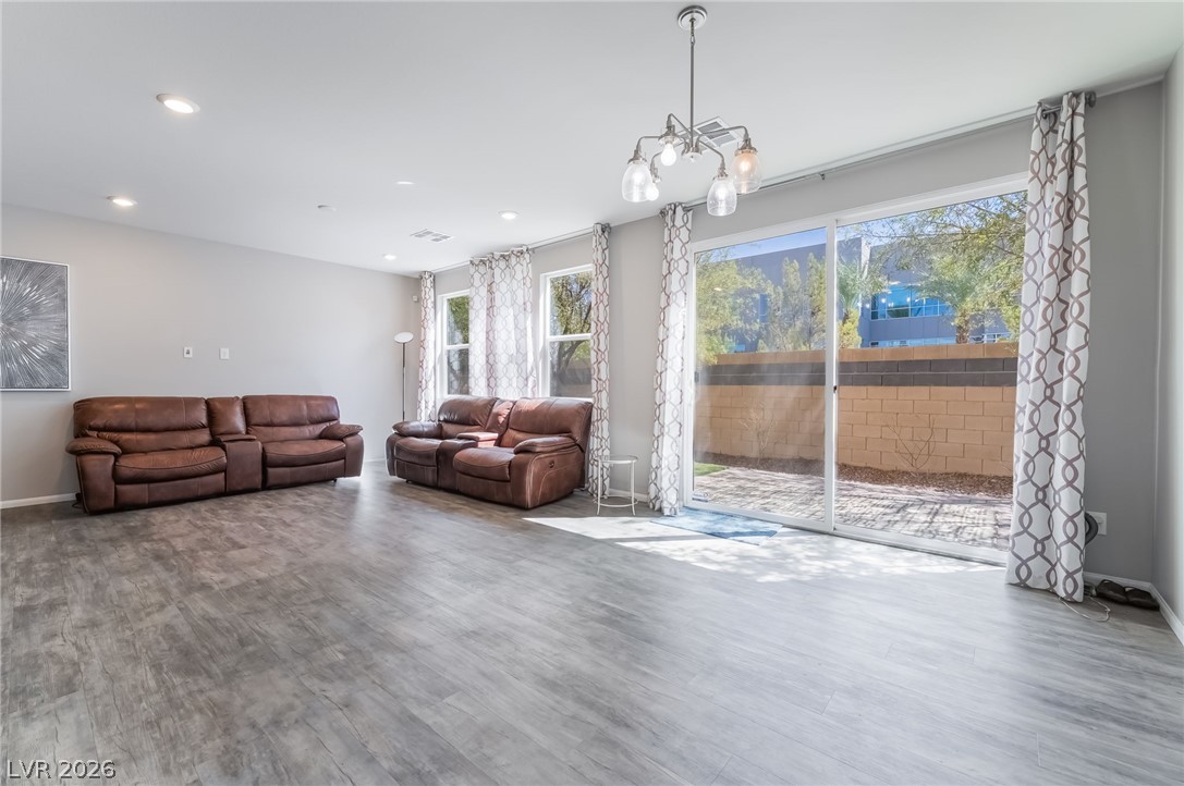 Photo 5 of 5546 Lushan Street