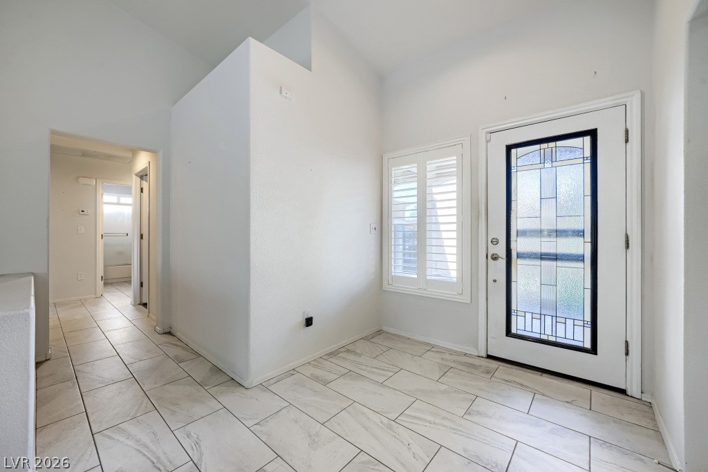 Photo 4 of 10729 Argents Hill Drive