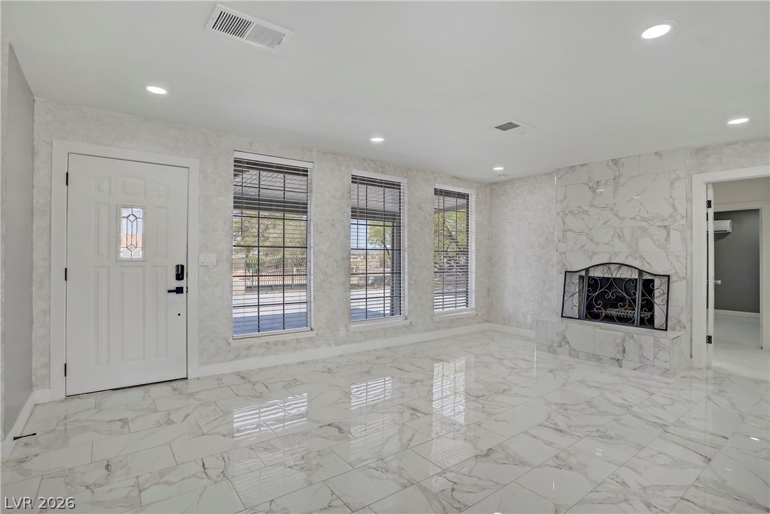 Photo 6 of 32, 4490 W Warm Springs Road