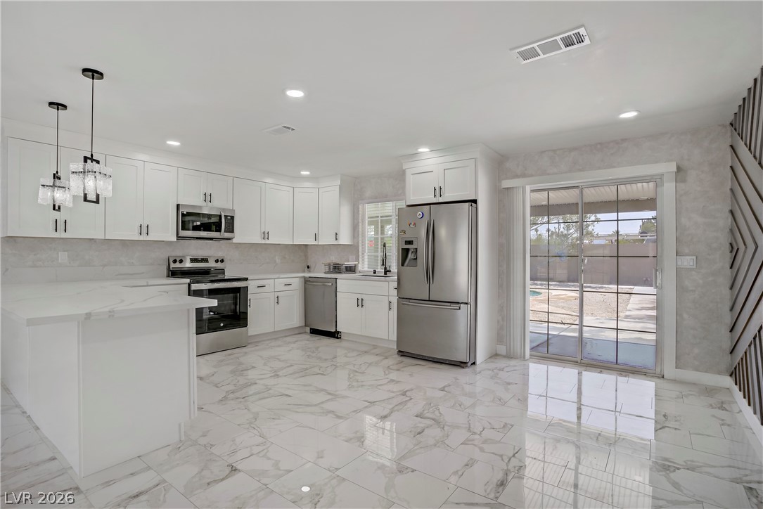 Photo 7 of 32, 4490 W Warm Springs Road