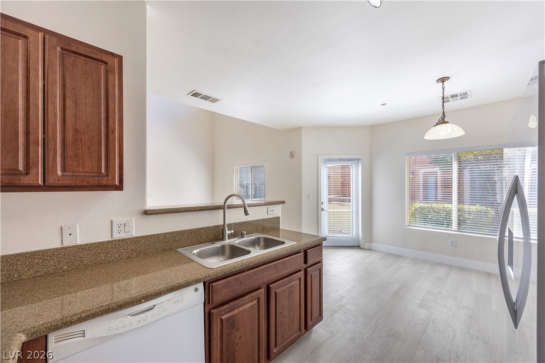 Photo 9 of 30, 10443 Alpine Edge Avenue