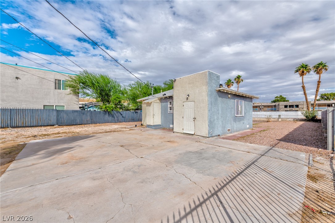 Photo 5 of 339 N 10th Street