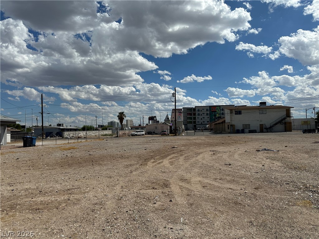 Photo 7 of 7, 317 W Monroe Avenue