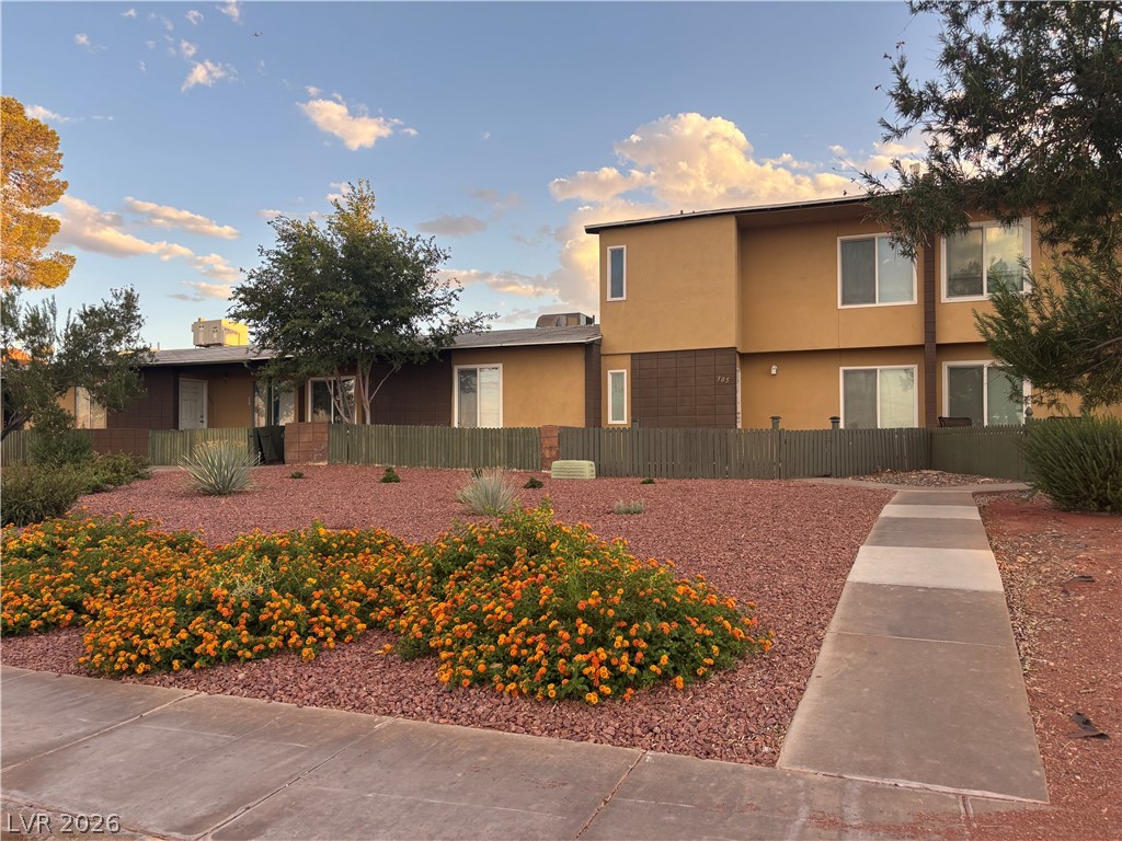 305 E Van Wagenen Street, Henderson 89015