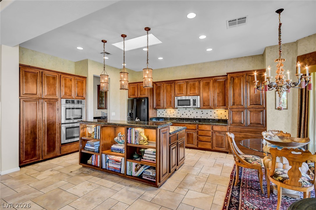 Photo 8 of 81, 10266 Romantico Drive