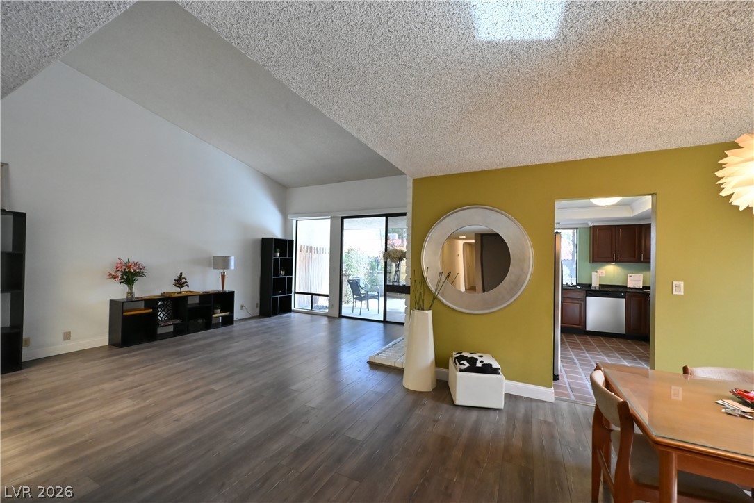 Photo 11 of 62, 3133 Pradera Circle