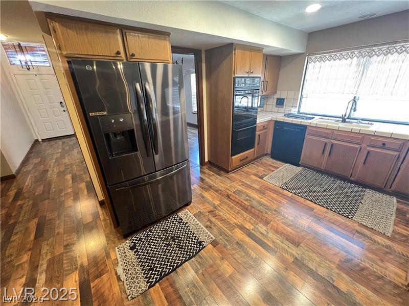 Photo 7 of 39, 5242 Dickens Drive