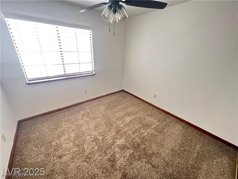 Photo 20 of 39, 5242 Dickens Drive