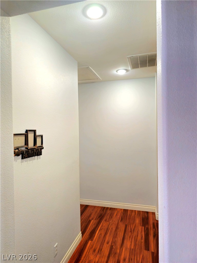 Photo 10 of 27, 4116 Annendale Avenue
