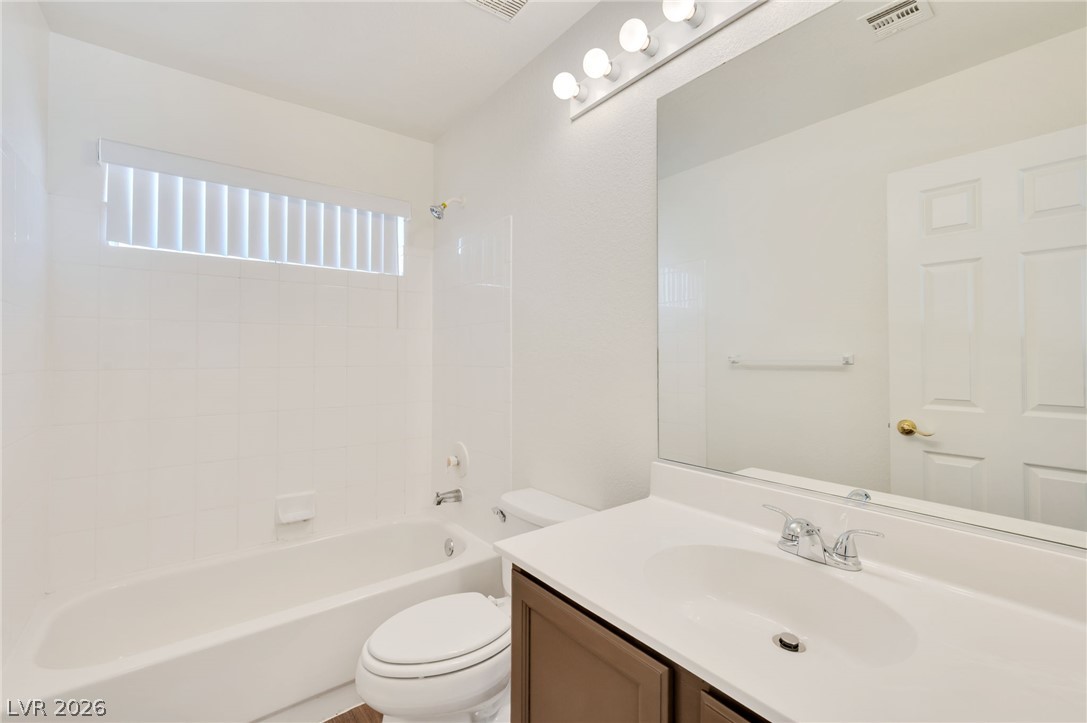 Photo 10 of 31, 8117 Villa Finestra Drive