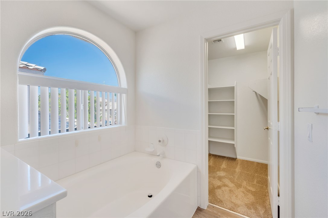 Photo 14 of 31, 8117 Villa Finestra Drive