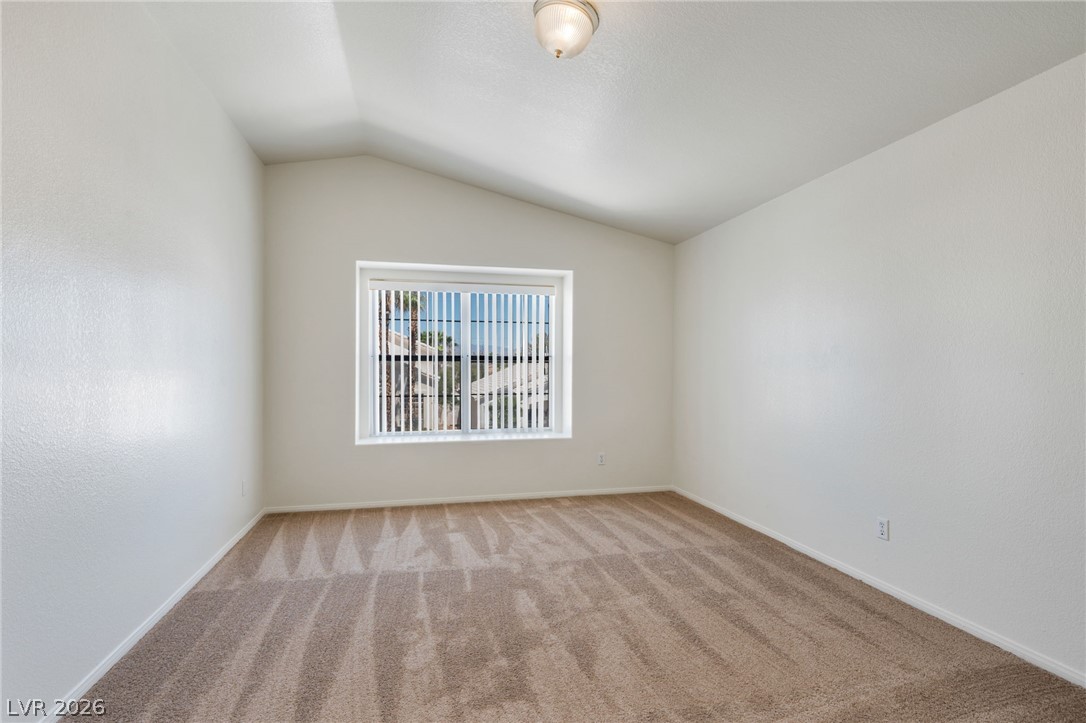 Photo 18 of 31, 8117 Villa Finestra Drive