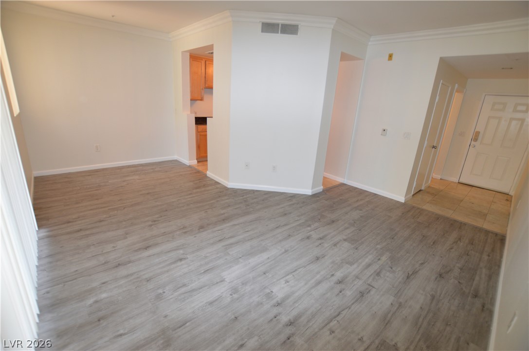Photo 4 of 270 E Flamingo Road #136