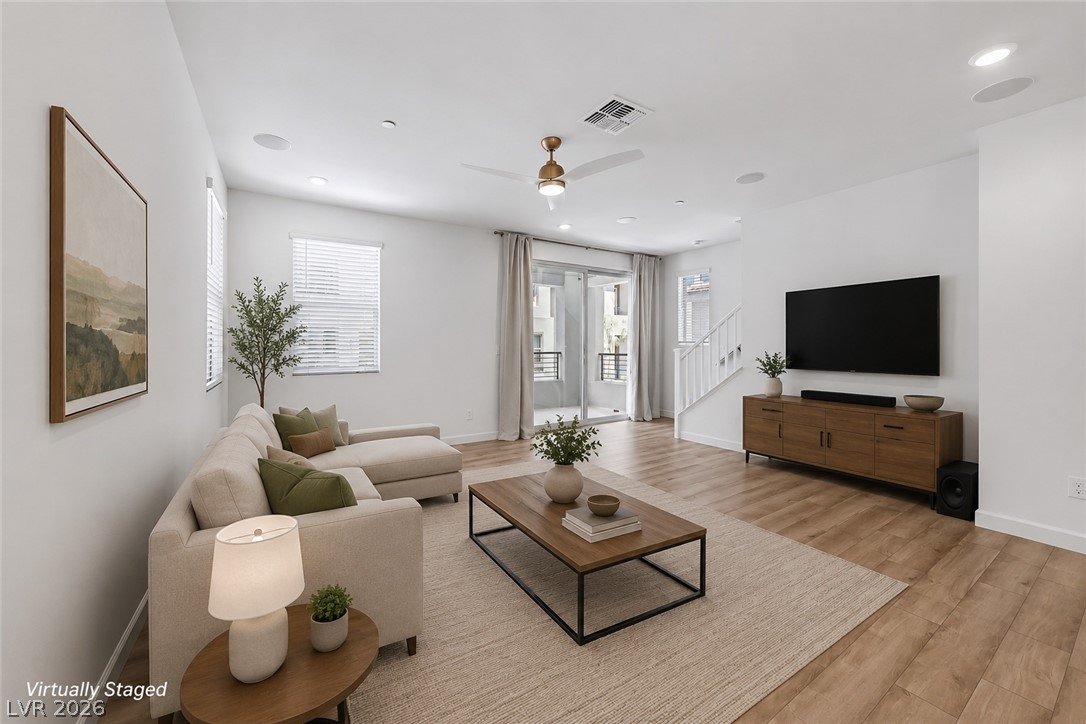 Photo 3 of 1437 Whistling Kite Street