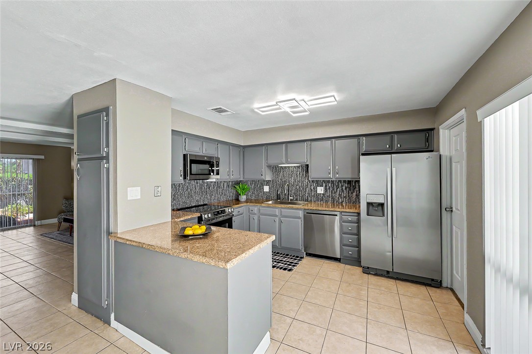 572 Willow Green Drive, Las Vegas