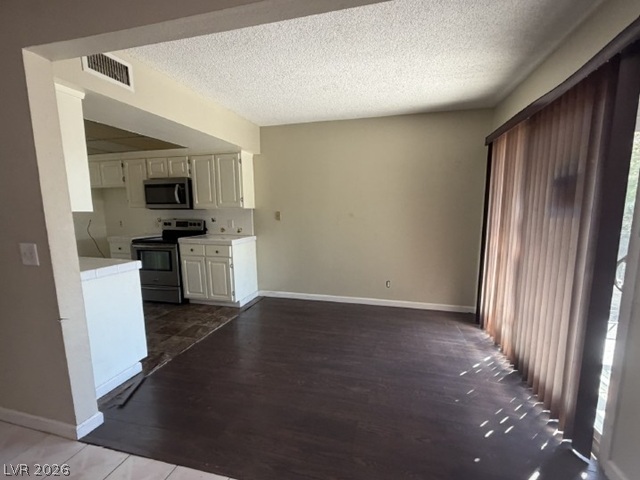 Photo 7 of 11, 6641 Silverstream Avenue #D