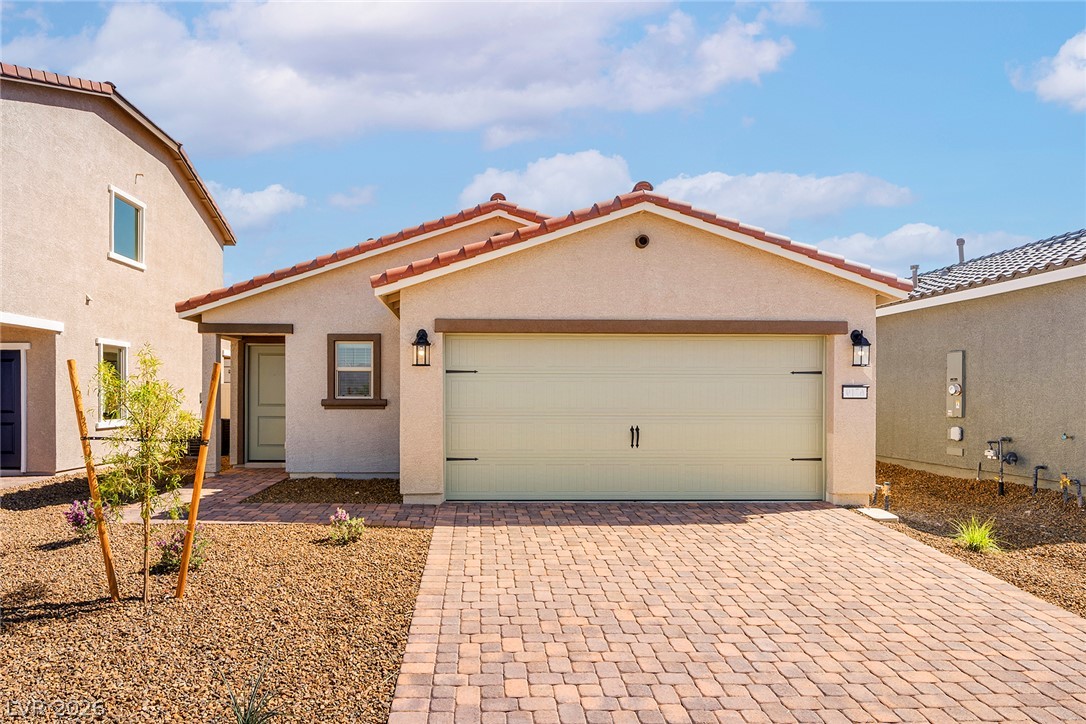 6760 Violet Cascade Avenue, Las Vegas