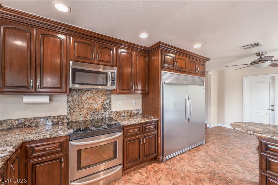 Photo 12 of 40, 2617 YARDLEY Street