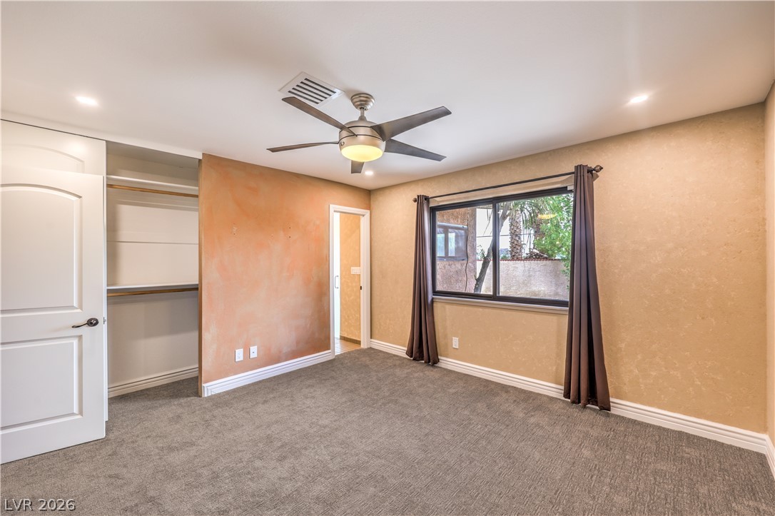 Photo 33 of 40, 2617 YARDLEY Street